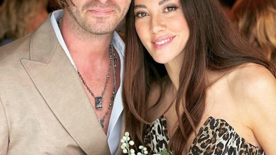 Kıvanç Tatlıtuğ ile hamile eşi Başak Dizer'in Bodrum pozları sosyal medyayı yaktı geçti!