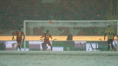 Gaziantep-Malatya maçı kar engeline takıldı