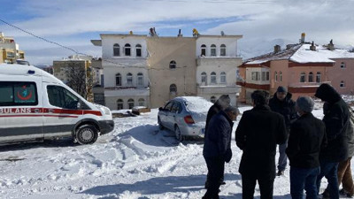 Niğde’de sobadan zehirlenen çift öldü