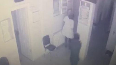 Cani Rahmi Uygun Ömür hemşireye böyle saldırdı. Dehşet anları saniye saniye kameralara yansıdı