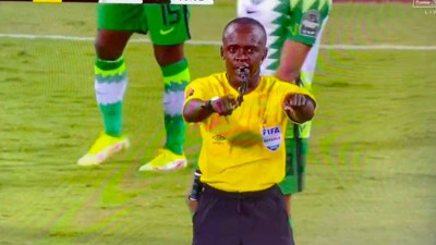 Kenyalı hakem, kendini Usain Bolt sandı!