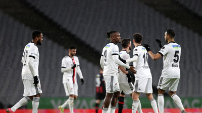 Beşiktaş'ta Yeni Malatyaspor maçı öncesi 5 eksik! Salih Uçan detayı..