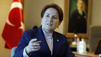 Meral Akşener'den Sedef Kabaş paylaşımı. Şiirden hapse giren dünün mağdurlarının atasözü söyleyenleri hapse atan mağrurlar haline geldiği günlerden geçiyoruz!