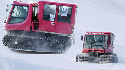 Karne alan öğrenciler kar üstü araçla evlerine götürüldü