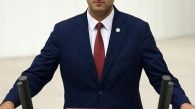 Muharrem İnce'ye en yakın isim Mehmet Ali Çelebi istifa etti