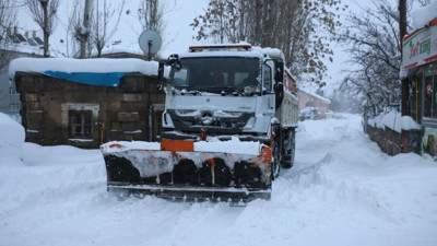 Köy yolları ulaşıma kapandı
