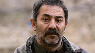 Oyuncu Ayberk Pekcan hayatını kaybetti