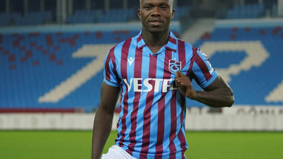 Futbolun Poseidon'u Cevat Kol bildiriyor. Trabzonspor'da Kouassi'ye Gervinho engeli