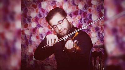 Apartman önünde uğradığı bıçaklı saldırıda hayatını kaybetti