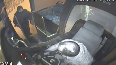 Bingöl'den inanılmaz görüntü: Saniyelerle kurtuldu