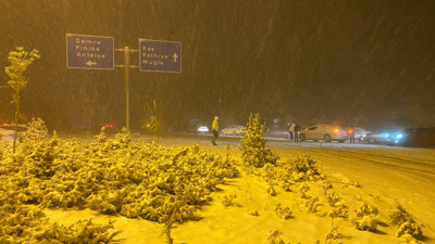 Antalya'da kar yağışı etkili oluyor