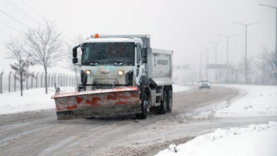 Konya'da kar ulaşımı etkiliyor