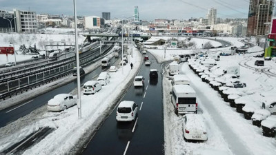 Kar yağışı nedeniyle birçok ilde engelli ve hamile kamu görevlilerine idari izin