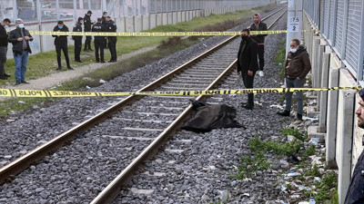 Lokomotifin çarptığı yaya hayatını kaybetti