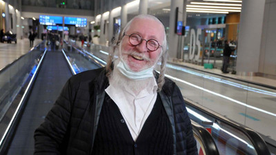 Kar esaretinde geceyi camide geçiren haham ülkesine gitti