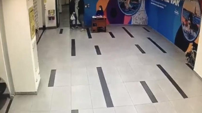 Spor kompleksinde hırsızlık!