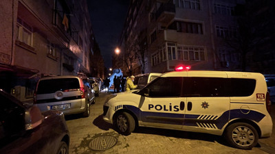 Alkollü sürücü park halindeki araçlara çarptı