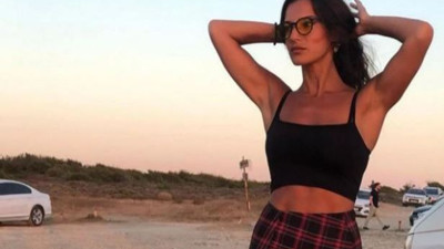 Herkes Pınar Deniz'i konuşuyor ama ablası Huri Deniz güzelliğiyle kardeşini geçti