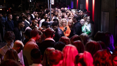 Danimarka tüm korona yasaklarını kaldırdı. Kritik hastalık kategorisinden çıkardı