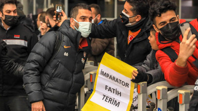 Taraftardan Galatasaray'a Fatih Terimli karşılama