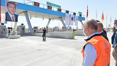 Bu otoyoldan geçmek cesaret ister