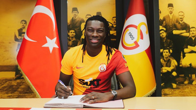 Galatasaray, Bafetimbi Gomis'i böyle duyurdu