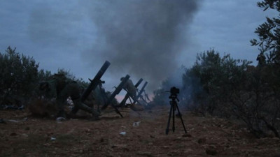 Suriye Milli Ordusu El Bab’ta PKK/YPG mevzilerini vurdu