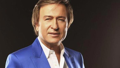 Erol Evgin'in acı günü! Haberi sosyal medyadan paylaştı