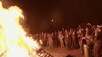 ABD’li tarikattan kitap yakma ayini. Yobaz her yerde yobaz