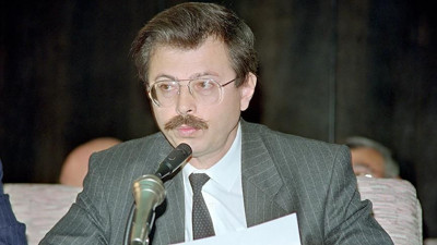 Adnan Kahveci kabri başında anıldı