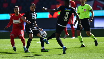 Gaziantep-Sivasspor maçına VAR damgası: 6 gol, 1 kırmızı kart, 1 penaltı