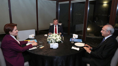 Ahmet Davutoğlu: Millet İttifakı'nın adının değiştirilmesi için konuşuyoruz