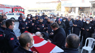 İtfaiye eri 189 günlük yaşam mücadelesini kaybetti