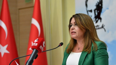 CHP'li Gülizar Biçer Karaca kötü haberi sosyal medyadan verdi
