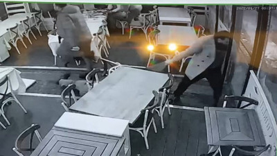 Ece Erken'in eşi Şafak Mahmutyazıcıoğlu’nu öldüren baş failin ifadesi ortaya çıktı. Neden yerde sürüklediğini böyle açıkladı