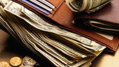 Elektrik ve doğalgaza zam yapan hükümet vatandaşın cüzdanını böyle görüyor