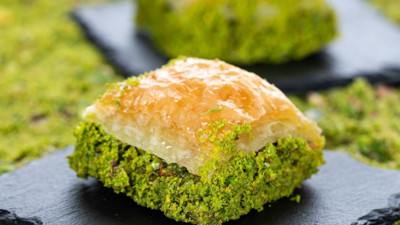 Artık 1 dilim baklava yemekte hayal oldu. Bakın 1 baklava kaç para oldu