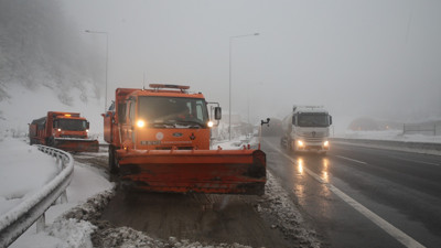 Bolu Dağı'nda kar ve sis etkili oluyor (10 Şubat 2022)