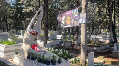 Özgecan Aslan mezarı başında anıldı