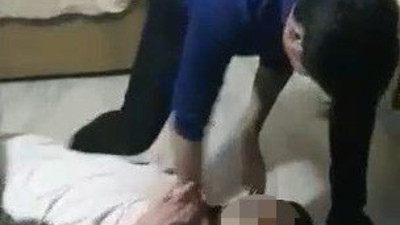 Rehin alındılar, ağızlarına silah sokuldu kadın elbisesi giydirildi