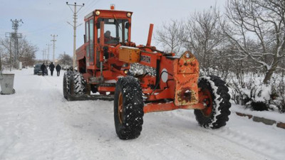 Sivas'ta 75 köy yolu ulaşıma kapandı