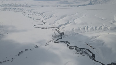 Zap Suyu'nun oluşturduğu menderesler dronla görüntülendi
