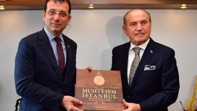 İmamoğlu'ndan videolu Kadir Topbaş anması