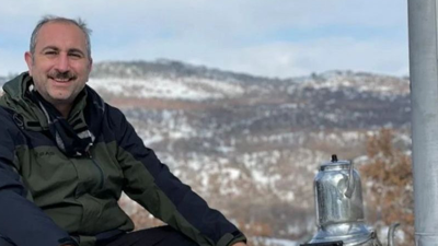 Eski Adalet Bakanı Abdulhamit Gül'den istifa sonrası ilk fotoğraf