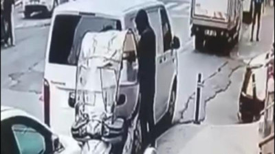 Kuafördeki kadınlara dehşeti yaşattı