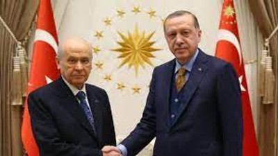 Son seçim anketi: CHP, AKP'nin 1 puan gerisinde