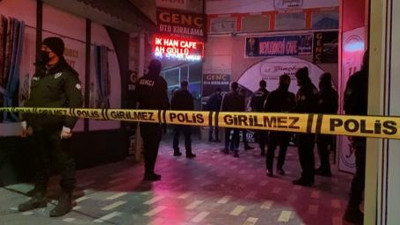 Silahla intihara kalkıştı polise ecel terleri döktürdü