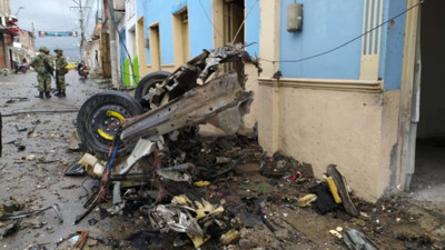 Karakola bomba yüklü motosikletle saldırı