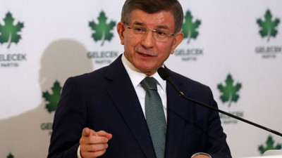 Ahmet Davutoğlu: "Bunları talep edecek akılsız bir adam mıyım?"