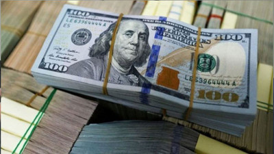 Hazine dolara yüzde 7.25 getiri vererek 3 milyar dolar borçlandı! Yabancılar köpek balığı Jaws gibi saldırdı. 11 milyar dolarlık teklif geldi